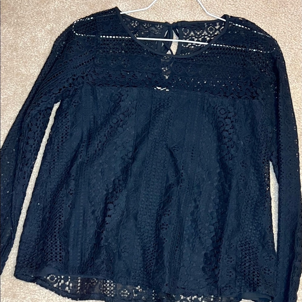 Black Floral Lace quarter shirt